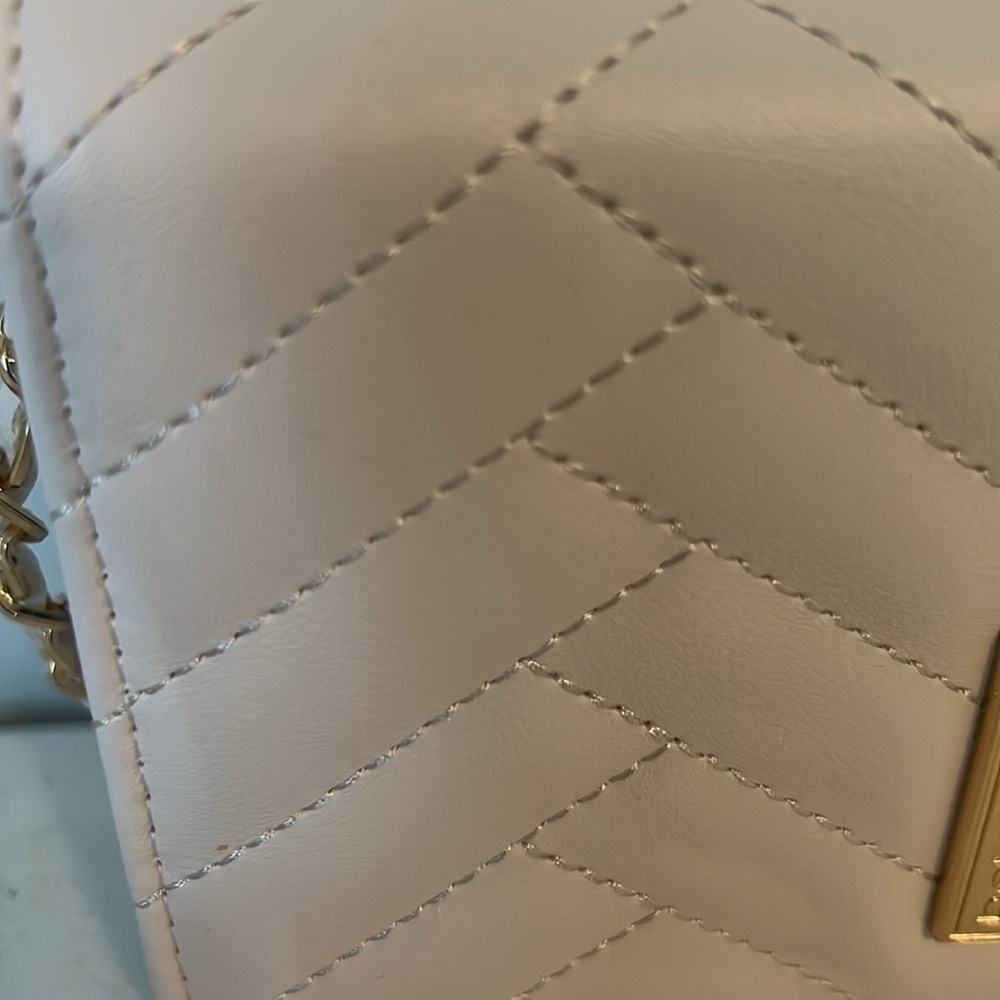 Bebe quilted faux leather cross body handbag for women. New with tags. - Picture 2 of 10